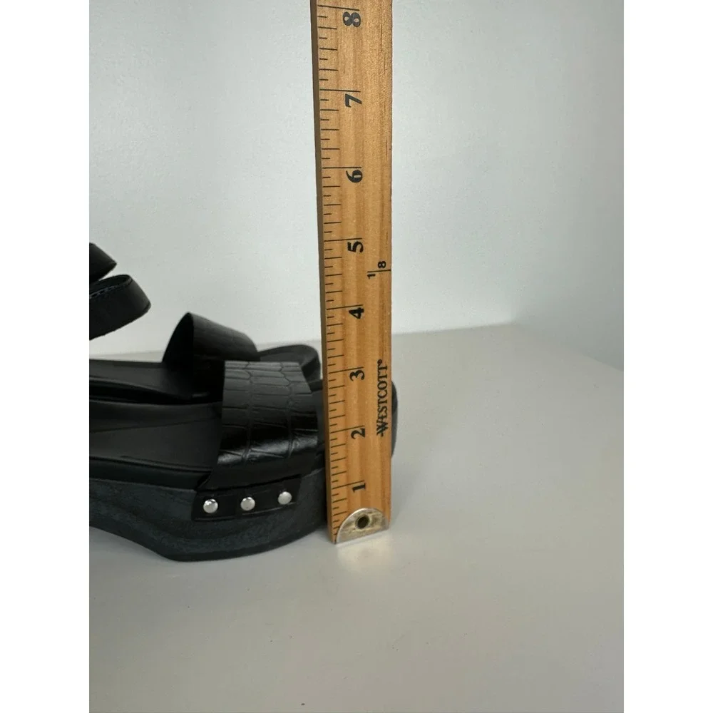 Clarks Signature Black Leather Platform Sandals Block Heel Sz 8M Y2K Ankle Strap